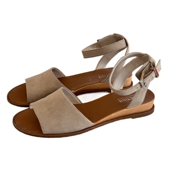 Kenneth Cole Reaction Jolly Sandals - Picture 3 of 10